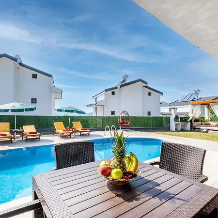 Hotel Defne 2 4*